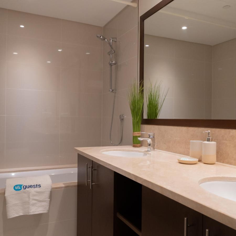 Higuests - Elegant Apt With Terrace Minutes From Burj Khalifa Dubai Exterior photo
