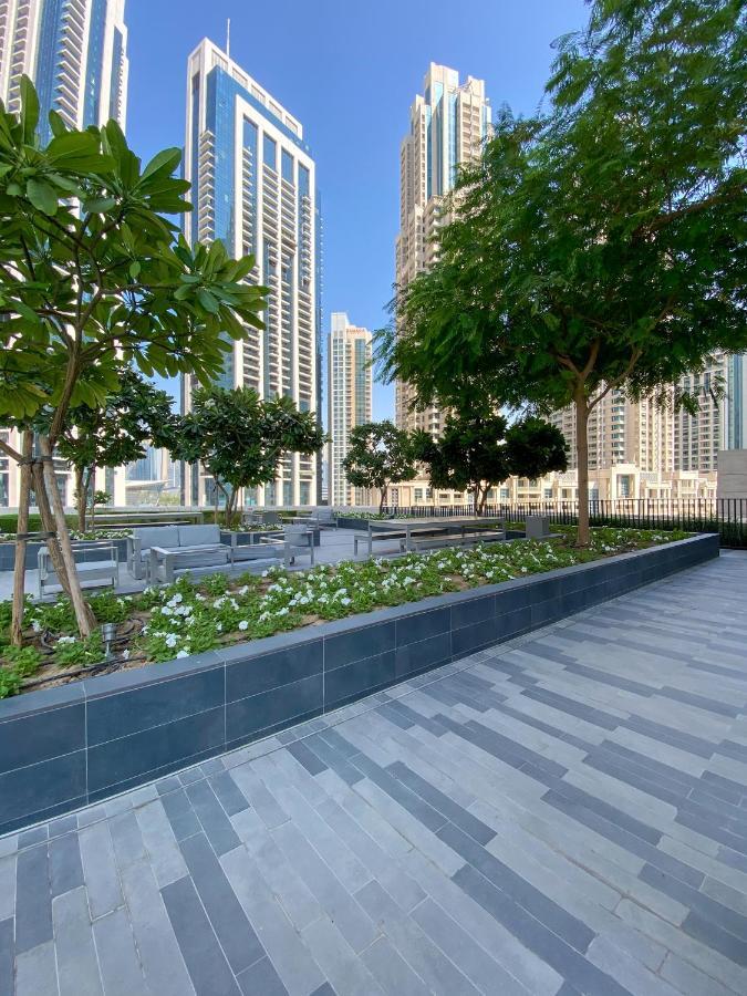 Higuests - Elegant Apt With Terrace Minutes From Burj Khalifa Dubai Exterior photo
