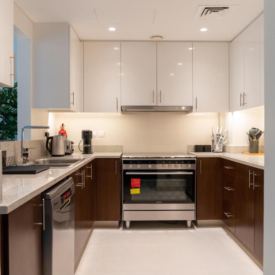 Higuests - Elegant Apt With Terrace Minutes From Burj Khalifa Dubai Exterior photo